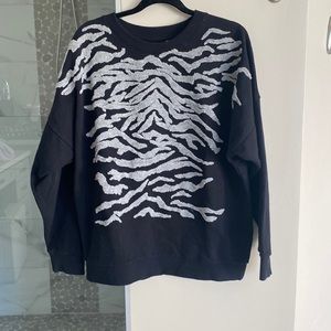 All saints size large sweater. Adorable and heavy weight material. Worn twice